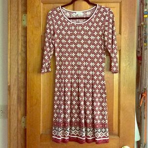 Max studio is 3/4 length mini dress